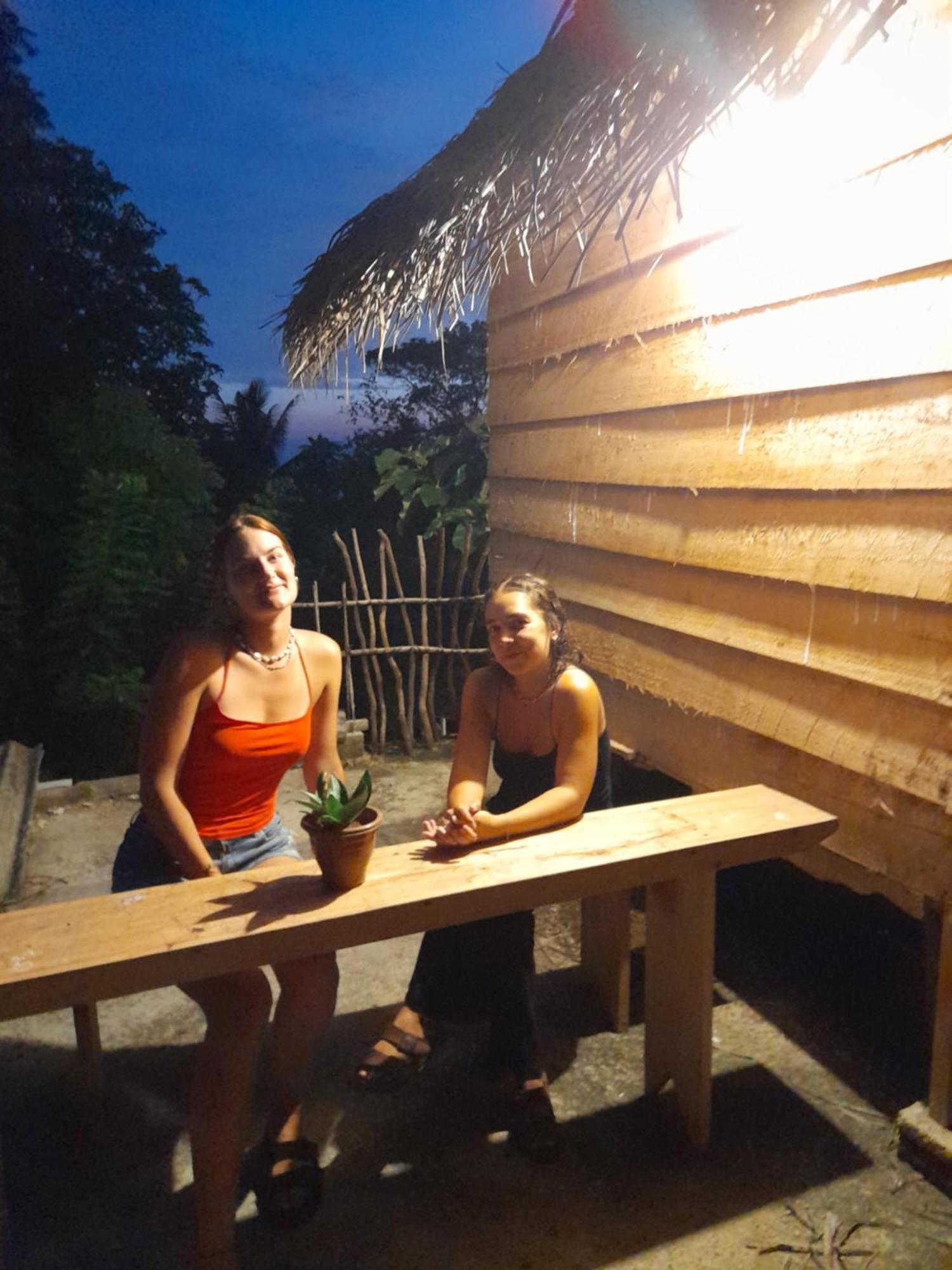 Linu Homestay 迪克韦勒 外观 照片